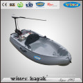 2016 sentarse en la parte superior solo kayak Kayak deporte al por mayor con motor de venta caliente